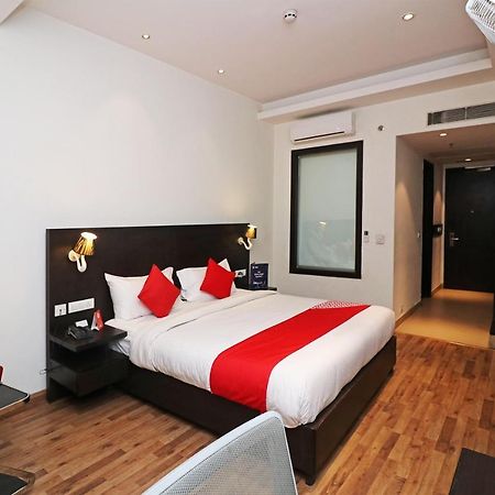 Capital O 19296 Joy Inn & Suites Bhiwadi Kültér fotó