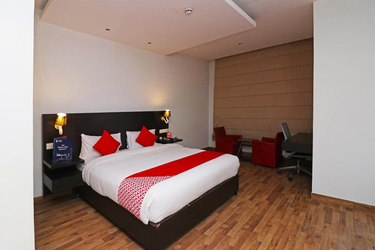 Capital O 19296 Joy Inn & Suites Bhiwadi Kültér fotó