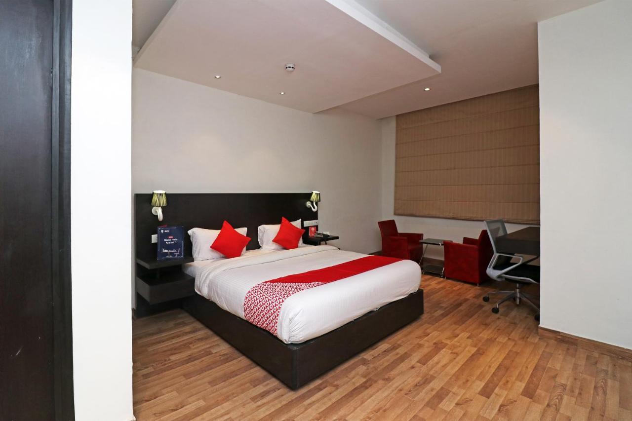 Capital O 19296 Joy Inn & Suites Bhiwadi Kültér fotó