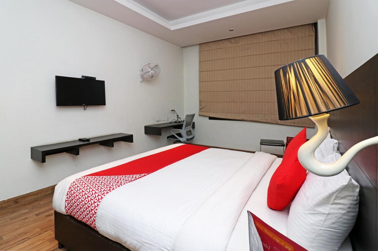 Capital O 19296 Joy Inn & Suites Bhiwadi Kültér fotó